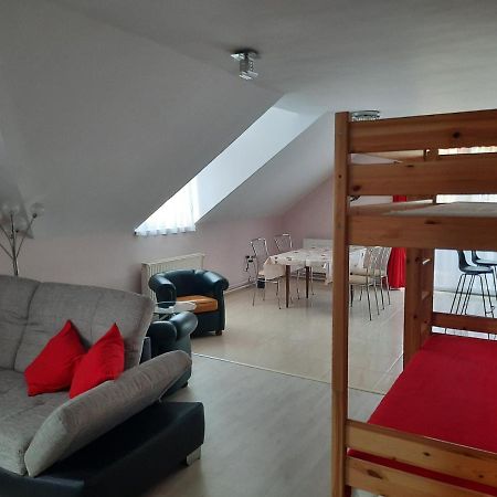 Fitt Apartman Ленти Экстерьер фото