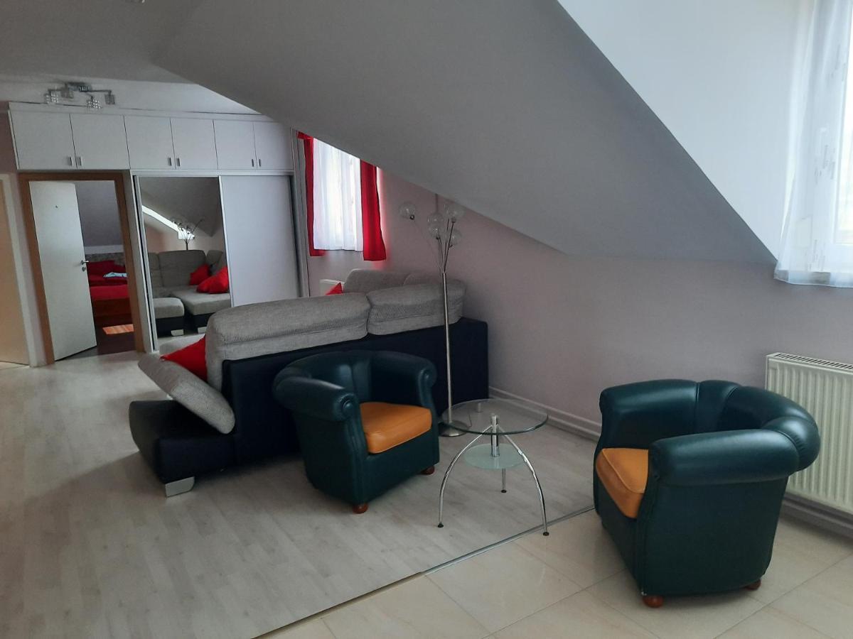 Fitt Apartman Ленти Экстерьер фото