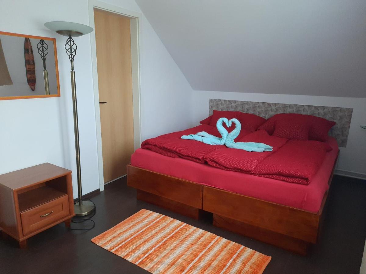 Fitt Apartman Ленти Экстерьер фото