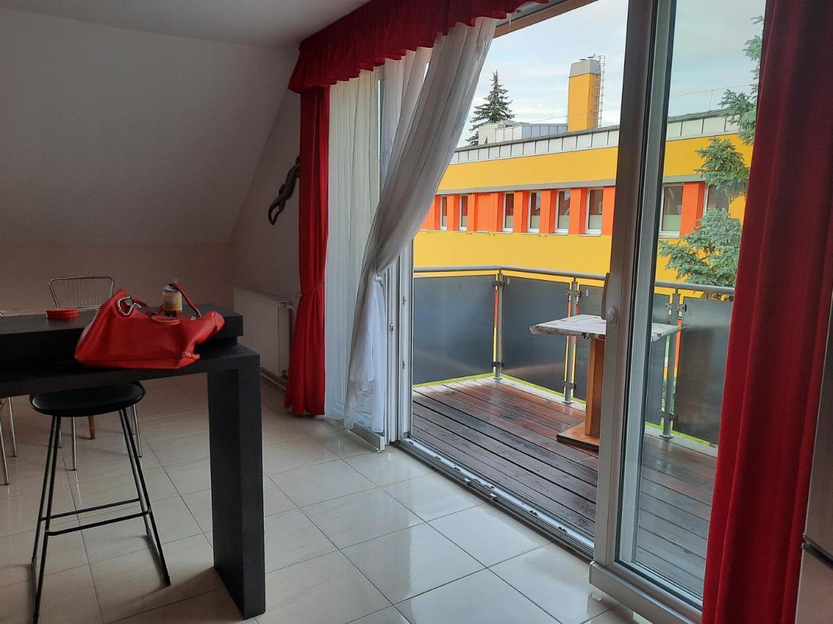 Fitt Apartman Ленти Экстерьер фото