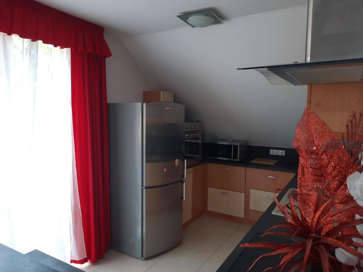 Fitt Apartman Ленти Экстерьер фото